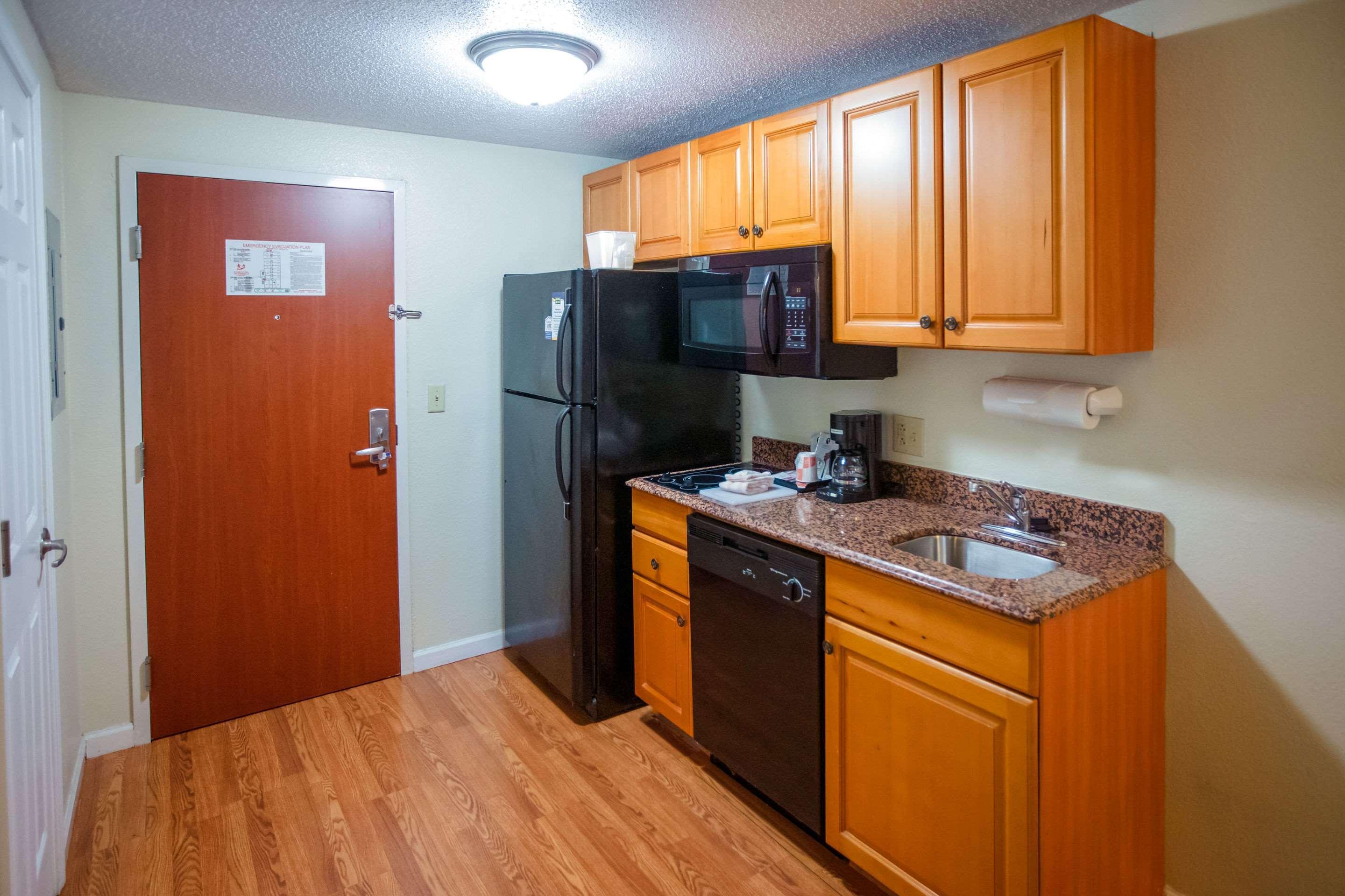 Mainstay Suites Knoxville North I-75 Экстерьер фото
